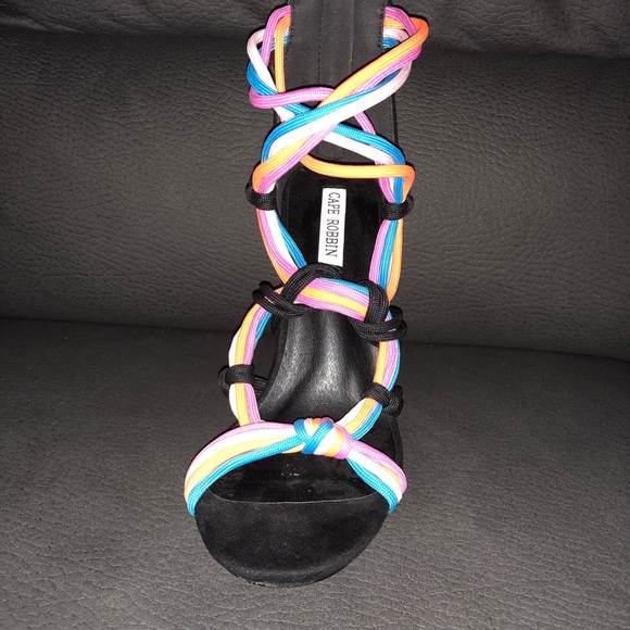 Spring Heels - Picture 2 of 4